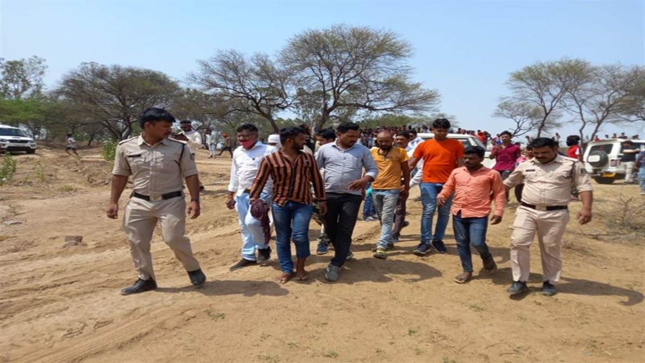 दोस्त ने की अपने दोस्त की हत्या, बाइक पर ले गया था बैठा के, बाद में मिली लाश 