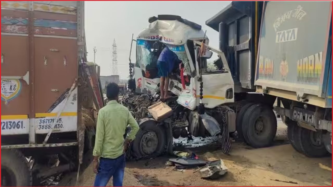 ट्रेलर ने ट्रक को मारी जबरदस्त टक्कर, ड्राइवर की मौके पर हुई मौत 