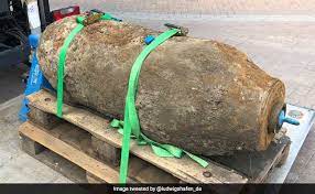 जर्मनी के डसलडोर्फ़ शहर में 500KG का बम मिला:13 हजार लोगो को घर छोड़ना पड़ा:लोगो को स्कूलों में शिफ्ट किया गया