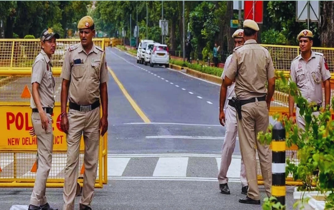 Delhi Traffic Diversion: सरदार वल्लभभाई पटेल की जयंती पर ट्रैफिक डायवर्जन लागू, जानें प्रभावित रास्ते