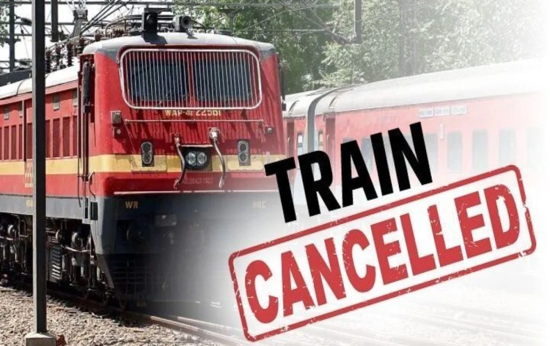 Train Cancelled: सावधान! रेलवे ने घने कोहरे की वजह से कई ट्रेनों को किया निरस्त, देखें कैंसिल ट्रेनों की पूरी लिस्ट