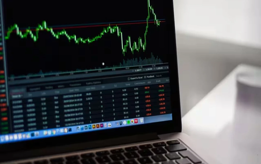 Share Market opening bell: बजट के असर से सेंसेक्स-निफ्टी लुढ़के, एफआईआई की बिकवाली से नुकसान