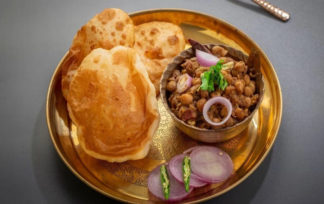 A Step-by-Step Guide to Making Delicious Chhole Bhature