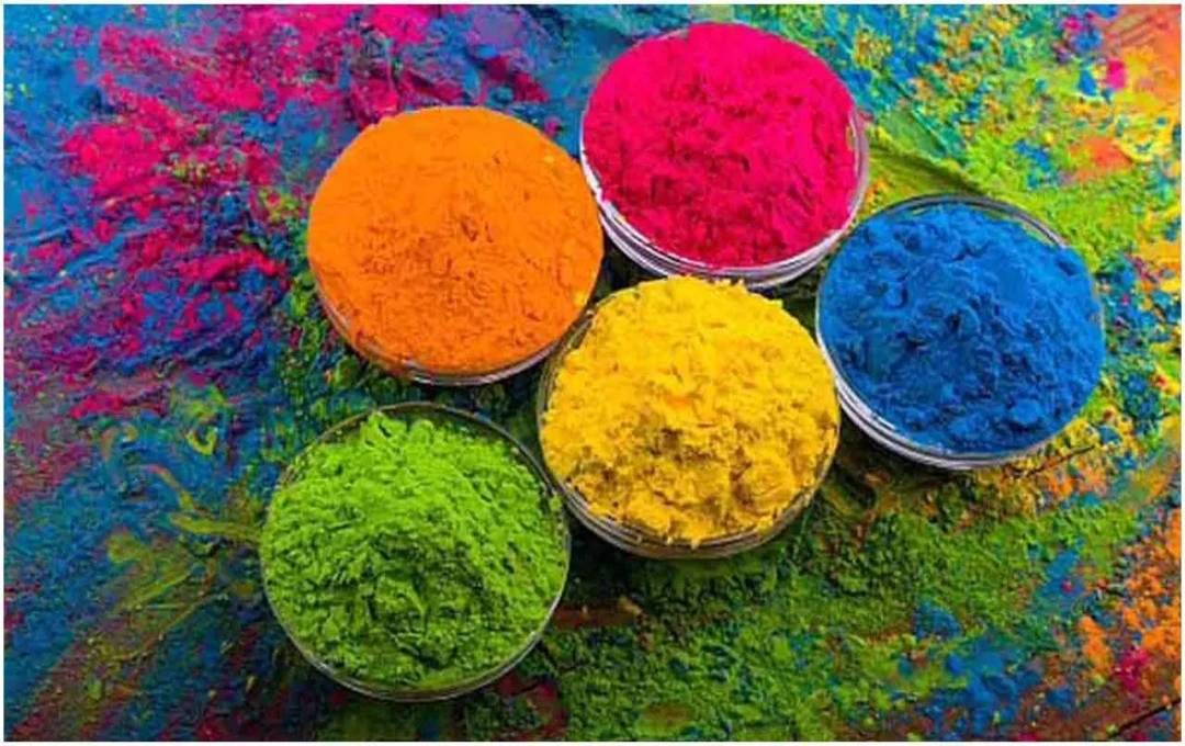 হোলির রঙে ত্বক ও চুলের যত্ন: টিপস ও ঔষধ