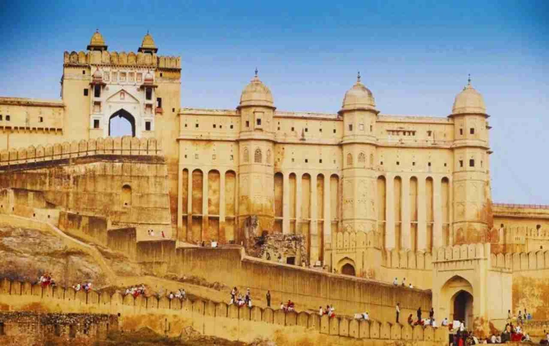 आमेर किला: एक ऐतिहासिक मोड़, जहां हिंदू राजा ने मुगल शासक से अपनी बेटी की शादी की