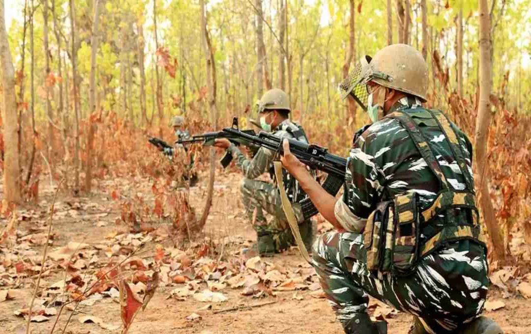 कर्रेगुट्टा का सबसे बड़ा नक्सली ऑपरेशन: जंगल के बीच 31 नक्सलियों का खात्मा