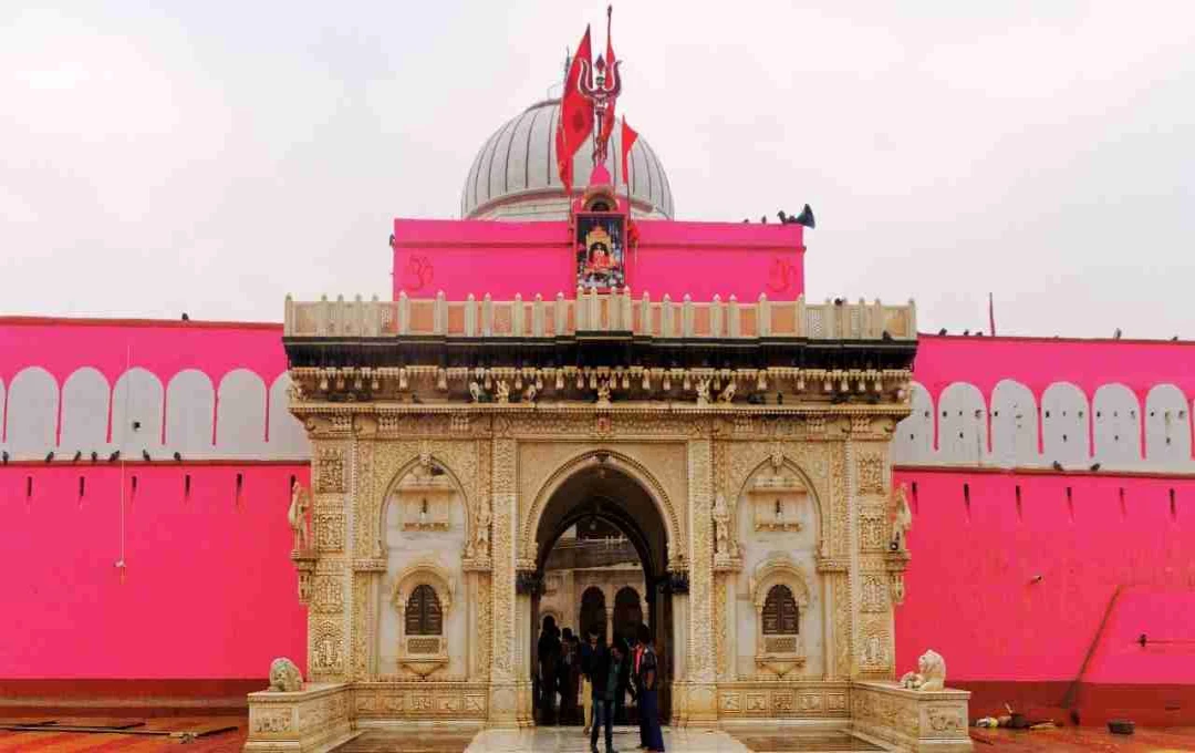 Karni Mata Temple: Rajasthan's Rat Temple and Its Mystical Significance