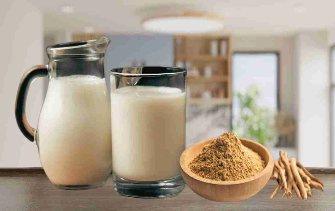 दूध में अश्वगंधा मिलाकर पीने के फायदे: मानसिक और शारीरिक सेहत के लिए चमत्कारी नुस्खा