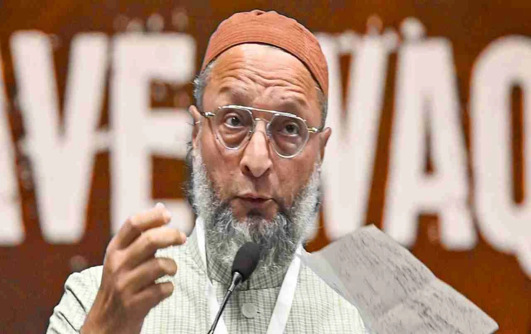 बिहार चुनाव से पहले ओवैसी का बड़ा बयान: एनडीए को रोकना मकसद, महागठबंधन से बातचीत के संकेत