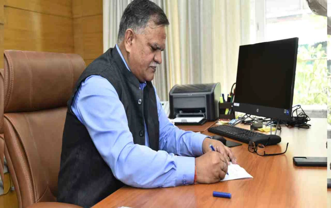 सेवा विस्तार पर लटकी तलवार: IAS मनोज कुमार सिंह की फाइल 15 दिन से केंद्र में अटकी