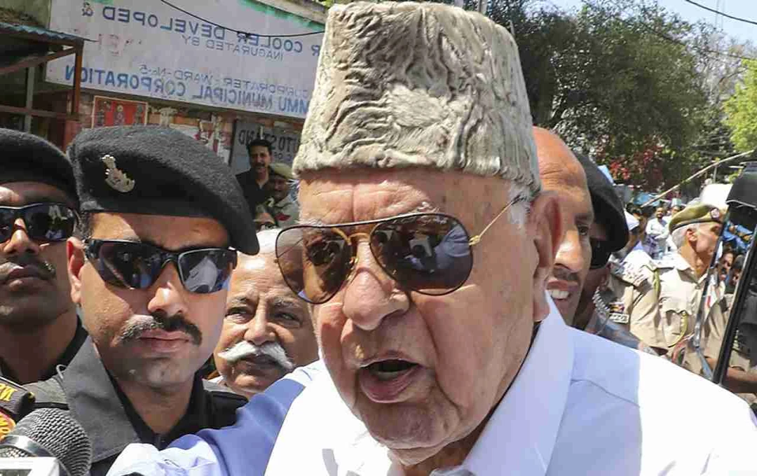 जम्मू-कश्मीर में आतंकवाद पर फारूक अब्दुल्ला का बड़ा बयान, पाकिस्तान को ठहराया जिम्मेदार