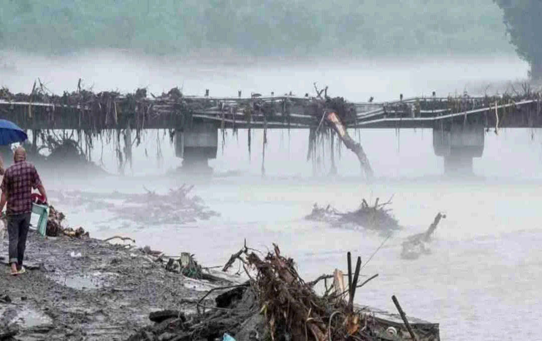 उत्तरी चीन में भारी बाढ़ का कहर, 8 की मौत और 4 लापता; बचाव अभियान जारी