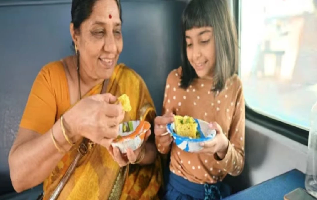 ট্রেন ভ্রমণে টাটকা খাবারের খোঁজে – প্যান্ট্রি নয় ব্যাগে রাখুন ঘরোয়া ৫ পদ!
