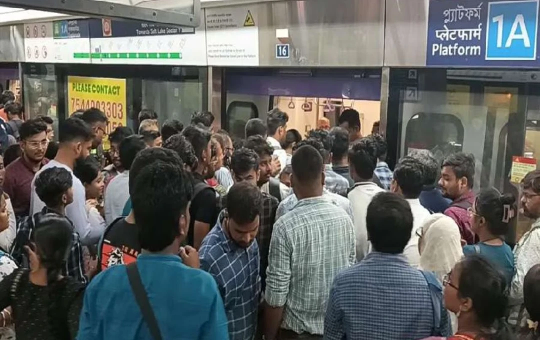 কলকাতা মেট্রো ভোগান্তি কর্মীসংকট ভিড়ে বিপর্যস্ত শহরের লাইফলাইন