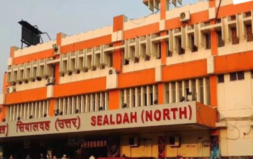 পুজোর আগে শিয়ালদহ লোকালে এসি ট্রেনের সুখবর