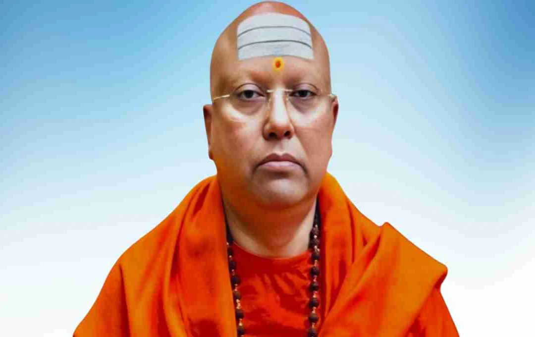 दिल्ली में मैनेजमेंट इंस्टीट्यूट में छात्राओं से छेड़छाड़ का मामला, आरोपी स्वामी चैतन्यानंद फरार 