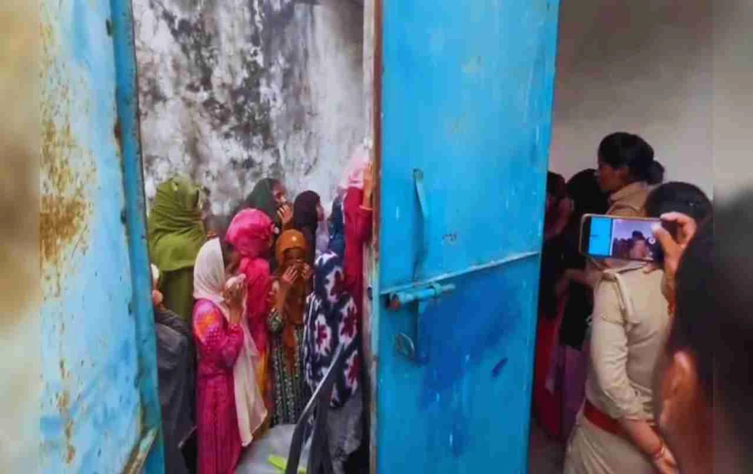 बहराइच: अवैध मदरसे के शौचालय में एक साथ मिलीं 40 नाबालिग लड़कियां, तत्काल बंद करने का आदेश