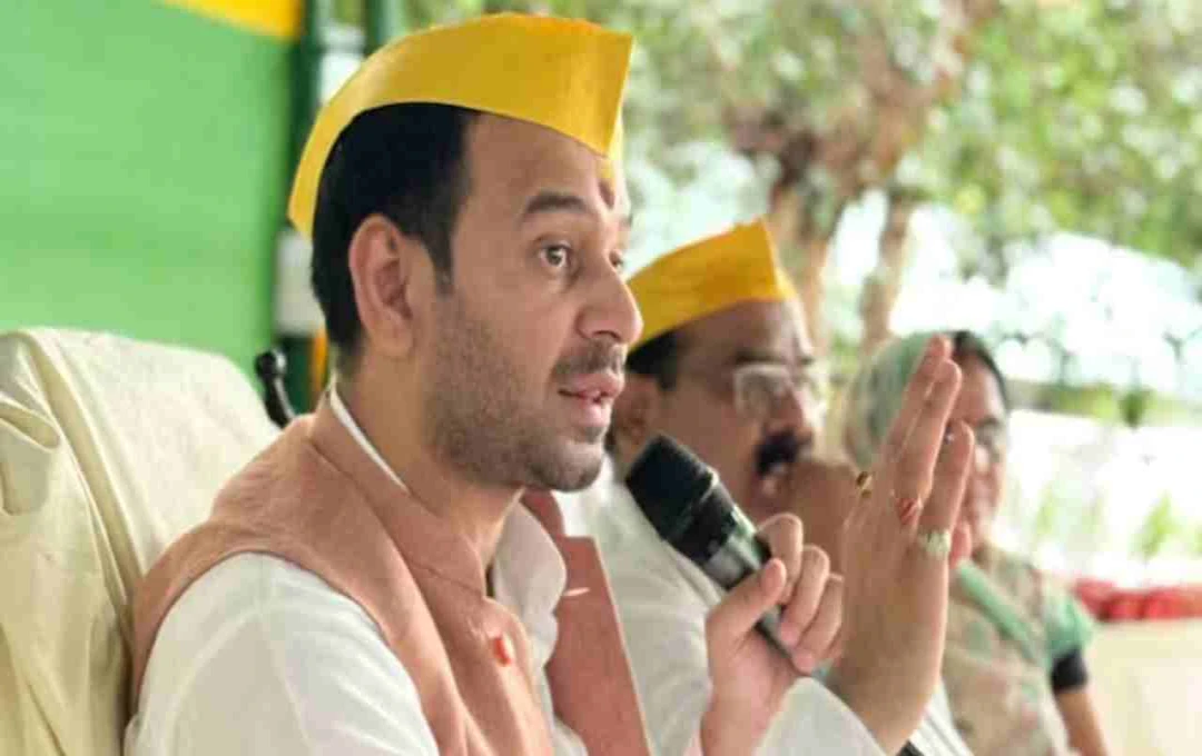 तेज प्रताप यादव ने तेजस्वी यादव को बताया 'जयचंद', पूछा - 'पोस्टरों से माता-पिता की तस्वीर क्यों गायब'