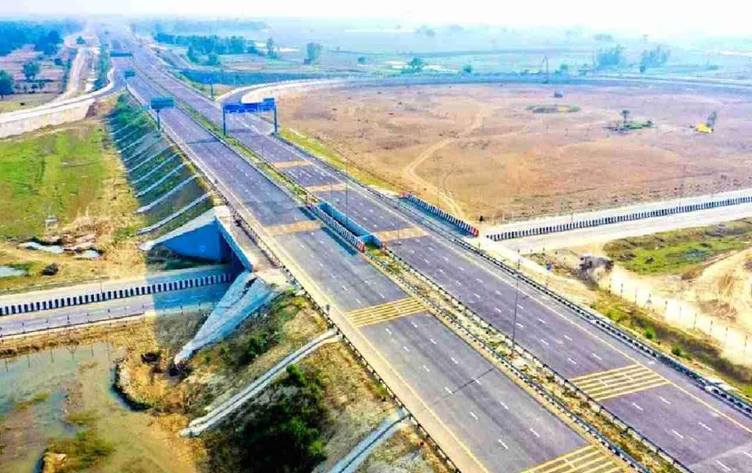 यूपी रोड नेटवर्क में सुधार! बनेगा अब सबसे महंगा लिंक एक्सप्रेस-वे, 1 किलोमीटर पर खर्च होगा 83 करोड़