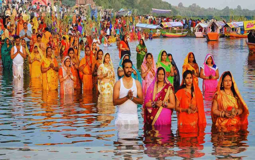 दिल्ली: यमुना किनारे फिर होगी छठ पूजा, सीएम रेखा गुप्ता ने की घोषणा
