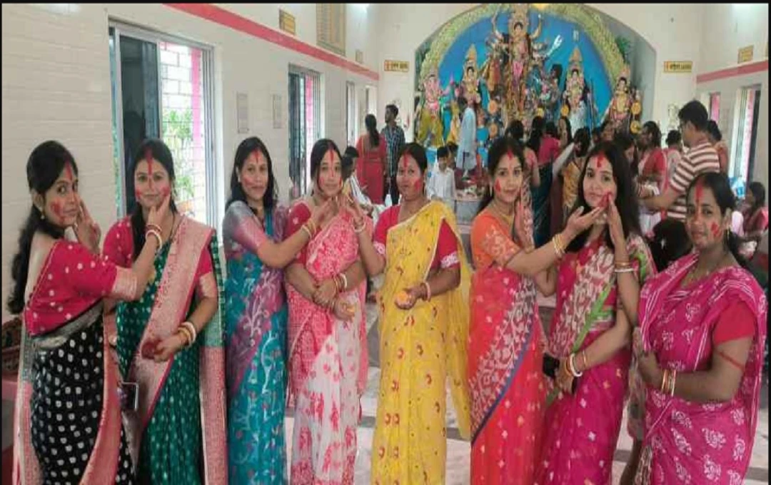 सिंदूर खेल के बाद नम आँखों से मां भगवती को दी गई विदाई — ढाक की धुन में भक्त हुए भावविभोर