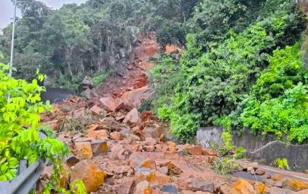 Odisha Landslide: Two Killed, Two Missing in Gajapati Amid Heavy Rains; CM Announces Aid