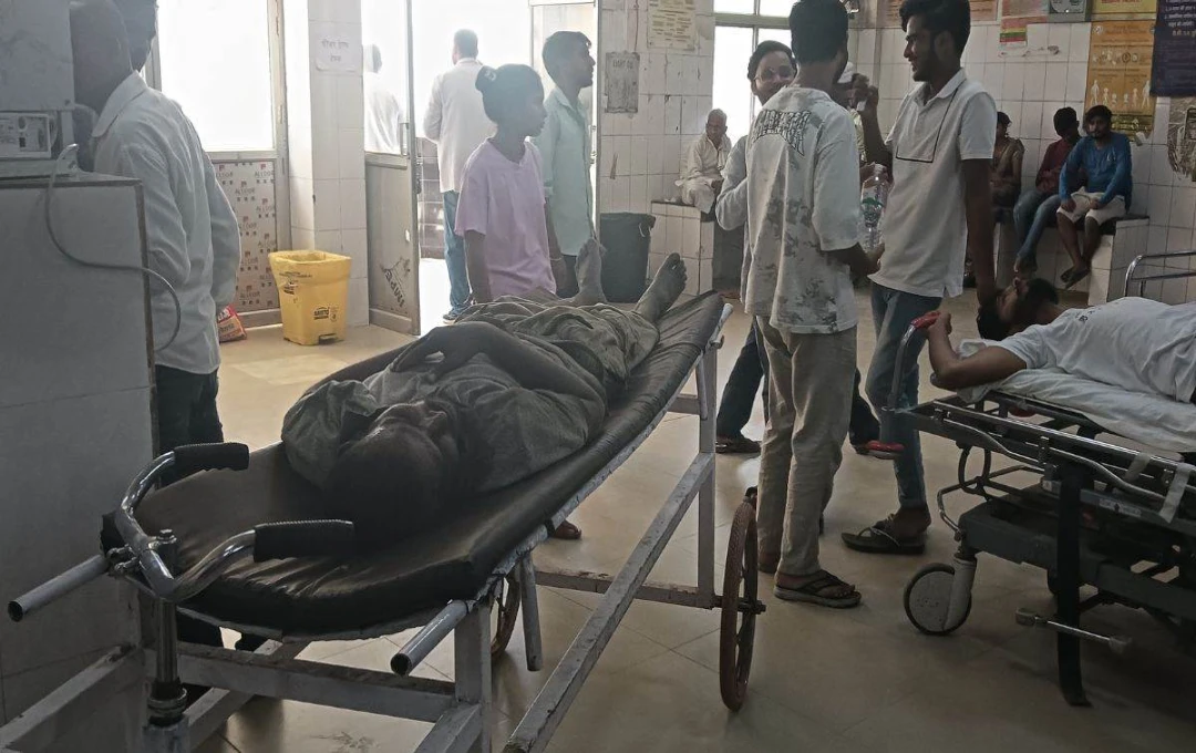 सुल्तानपुर में अस्पताल बुखारसर्दी के मरीजों से दबा