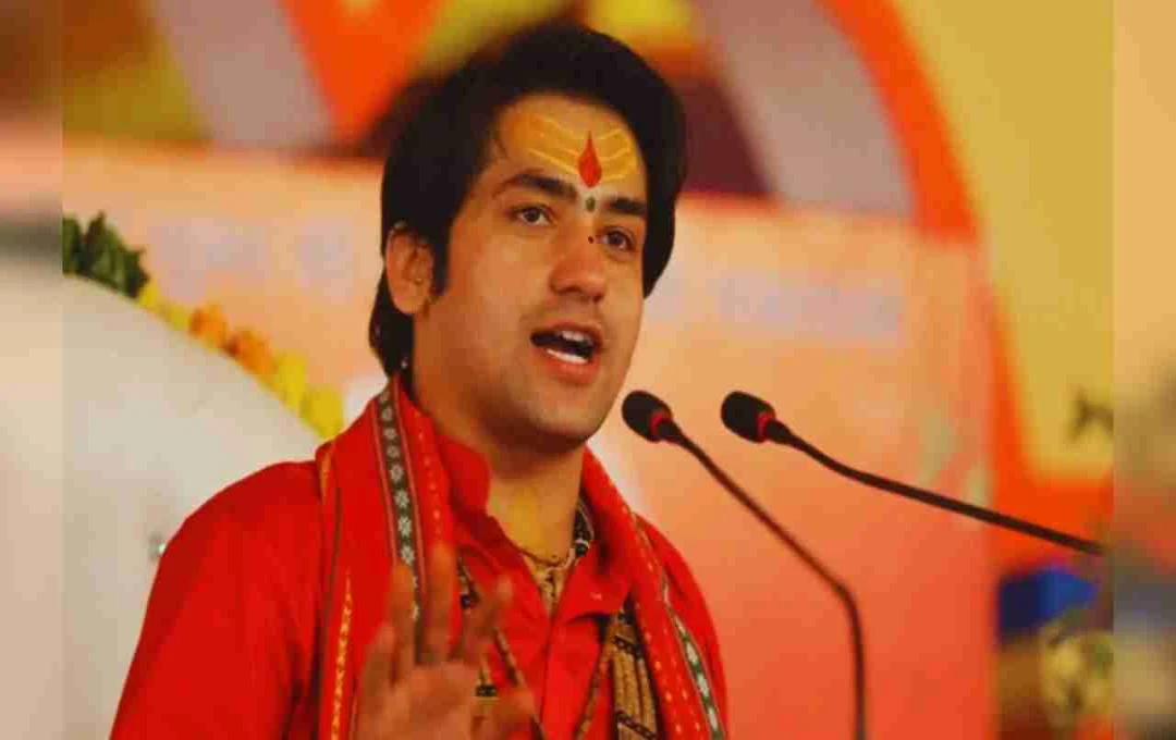 छत्तीसगढ़: धीरेंद्र शास्त्री ने हिंदू राष्ट्र और धर्मांतरण पर दिया बड़ा बयान, कहा- 'माला और भाला साथ रखो'