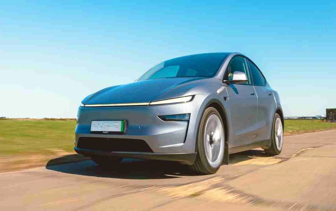 Tesla का सबसे सस्ता Model Y Standard लॉन्च, जानें भारत में कब आएगा?