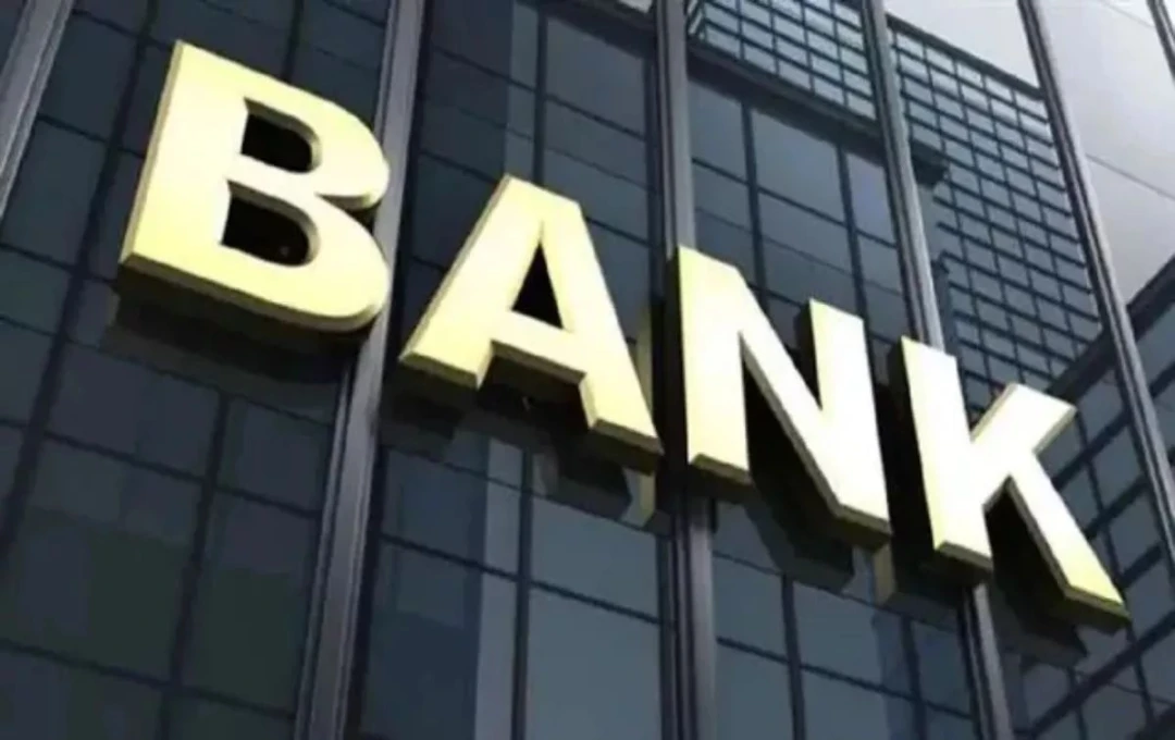यूपी में SBI की बड़ी चूक — 3 लाख की जगह 33 लाख ट्रांसफर हो गए