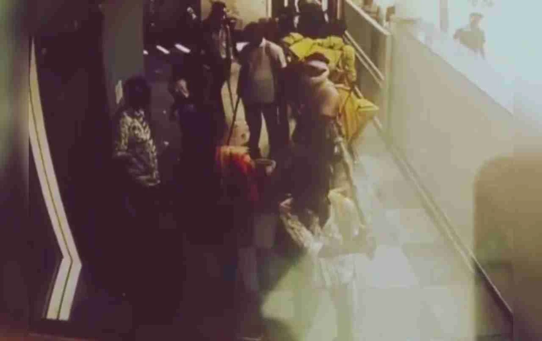 भोपाल: Blinkit डिलीवरी बॉयज ने बीजेपी नेता के घर लाठी-डंडों से किया हमला, CCTV में कैद हुई घटना