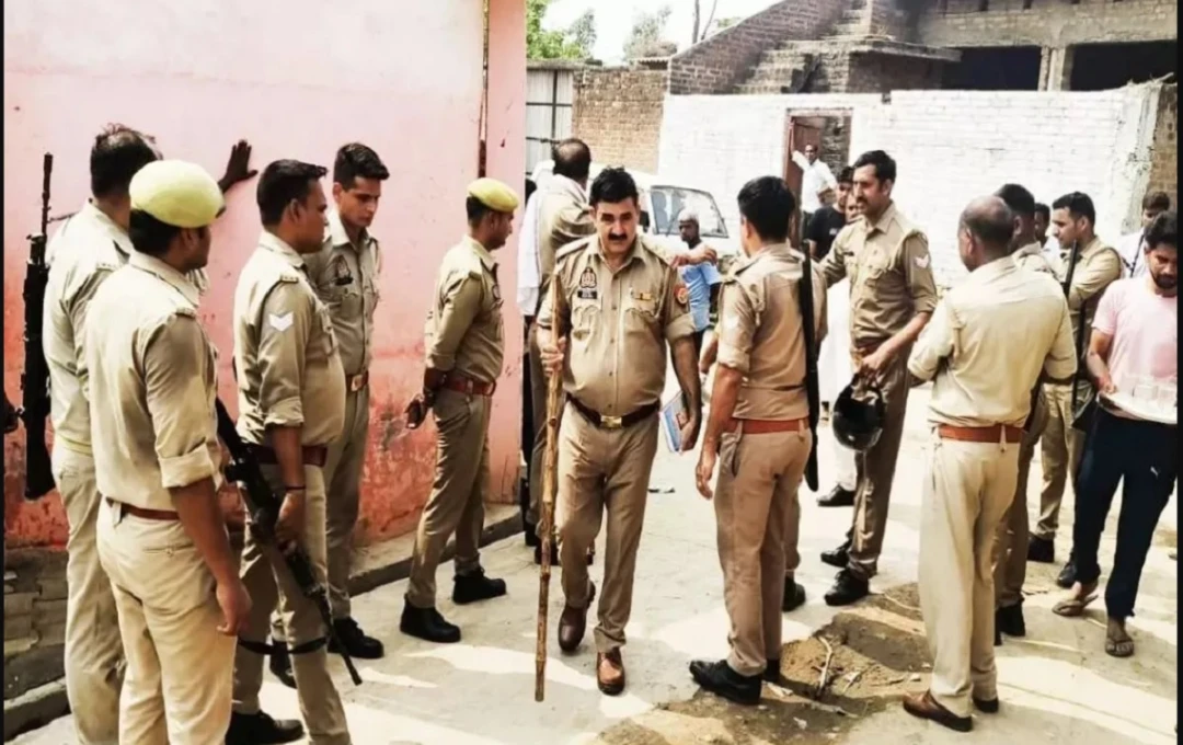 सुलतानपुर - नवजात शिशु को नहर में फेंकने की कोशिश करते हुए ग्रामीणों ने महिला को पकड़ा