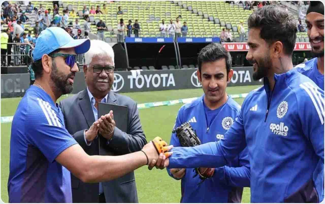 IND vs AUS 1st ODI: नीतीश कुमार रेड्डी को पर्थ में फिर डेब्यू, रोहित ने दी कैप; कुलदीप यादव प्लेइंग-11 से बाहर