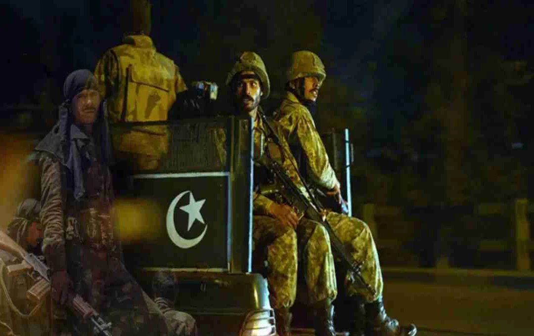 Pakistan: IED धमाके से हिला खैबर पख्तूनख्वा, पाक सेना की जवाबी कार्रवाई में सात आतंकी ढेर