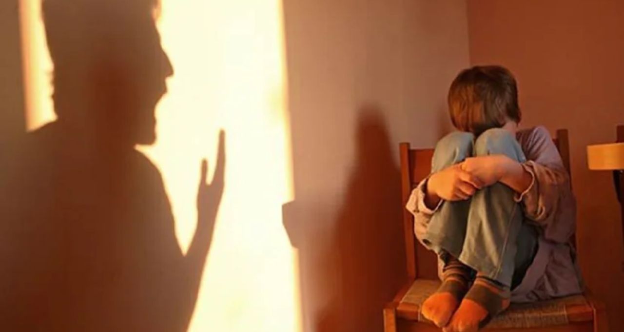 Parenting Tips: অভিভাবকের ৬টি ভুলেই শিশুদের আচরণ খারাপ হতে পারে
