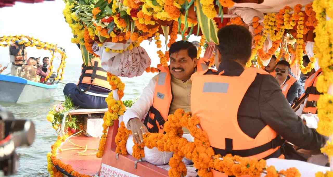 भोपाल के बड़े तालाब में शुरू हुई शिकारा सेवा, अब मिलेगा कश्मीर की डल झील जैसा अनुभव