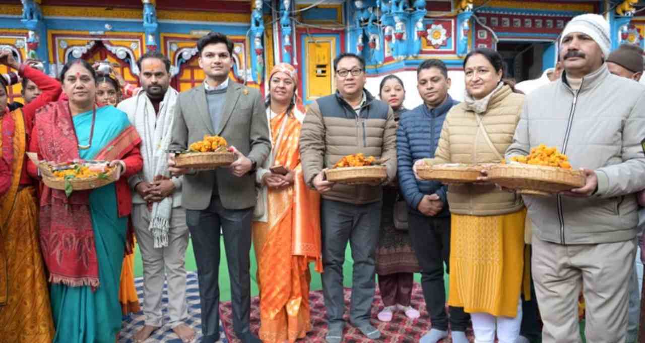 Uttarakhand: ओंकारेश्वर मंदिर में विधिवत पूजा के साथ पंचकेदार शीतकालीन यात्रा का शुभारंभ