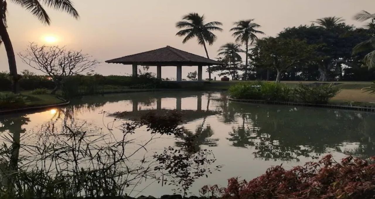 কলকাতার কাছে রায়চক ফোর্টে স্বল্প খরচে স্নিগ্ধ ডে ট্রিপ, নদীপাড়ে নির্জনতা