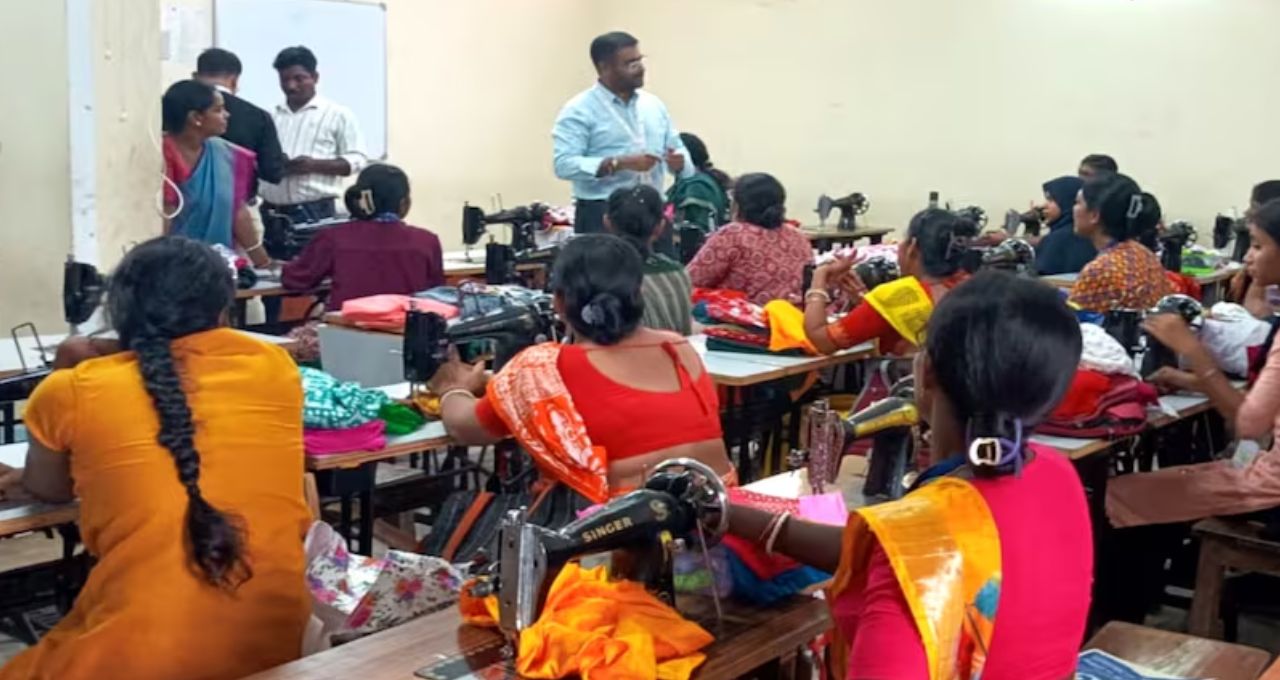 মাত্র ৩ মাসের কোর্সেই চাকরির সুযোগ, বেকারদের জন্য বড় ঘোষণা কাঁথি রামকৃষ্ণ মিশনের

