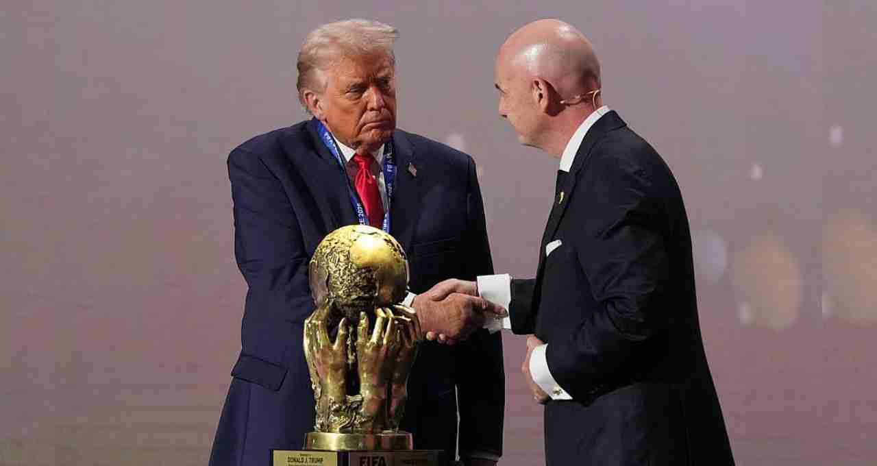 FIFA पीस अवॉर्ड: अमेरिकी राष्ट्रपति डोनाल्ड ट्रंप को वर्ल्ड कप 2026 ड्रॉ के मौके पर मिला अनूठा सम्मान
