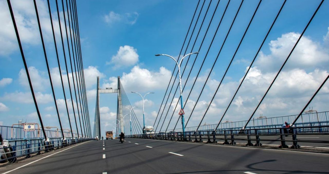 টানা ৮ ঘণ্টা বন্ধ দ্বিতীয় হুগলি সেতু: রক্ষণাবেক্ষণে নতুন বিজ্ঞপ্তি জারি কলকাতা পুলিশের
