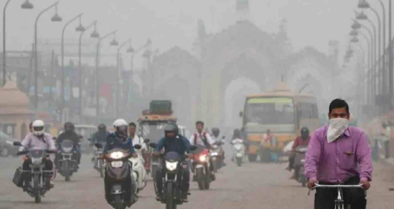 Delhi Pollution: राजधानी में प्रदूषण से मिली थोड़ी राहत, जानें सभी इलाकों का AQI