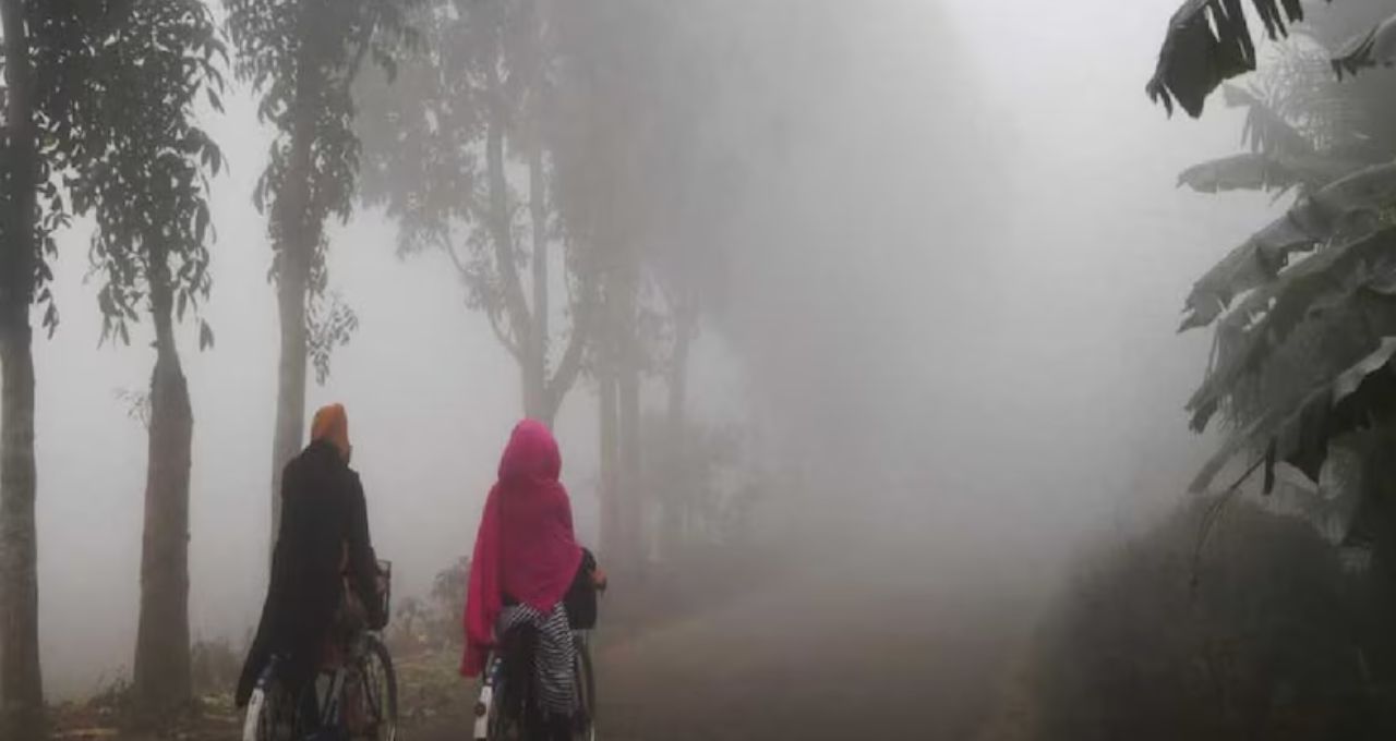 IMD Weather Update: উত্তরে তুষারপাত, কলকাতা-সহ দক্ষিণবঙ্গে কনকনে শীত! হাড়কাঁপুনি ঠান্ডা আর কতদিন?

