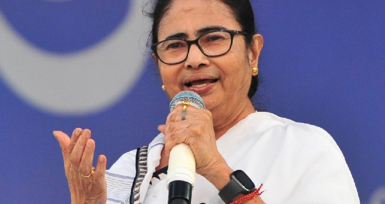 ‘ইউনেস্কোর স্বীকৃতিকে সম্মান জানাতেই দুর্গা অঙ্গন’—নিউটাউনে শিলান্যাস করে বিরোধীদের জবাব মমতার

