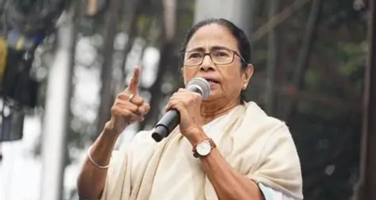 ‘ইউনেস্কোর স্বীকৃতিকে সম্মান জানাতেই দুর্গা অঙ্গন’—নিউটাউনে শিলান্যাস করে বিরোধীদের জবাব মমতার

