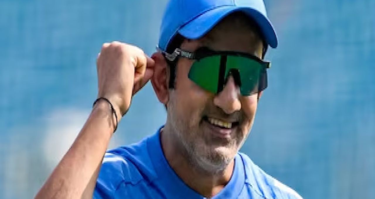 গম্ভীরকে কি সরাতে চলেছে বিসিসিআই? ভারতীয় দলের কোচের ভবিষ্যৎ নিয়ে রাখঢাক না রেখে স্পষ্ট বার্তা রাজীব শুক্লার
