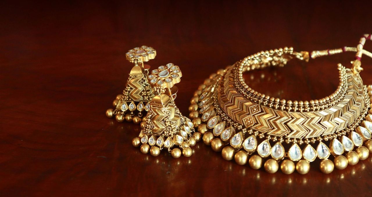 Gold Price Today: টানা পতনে ১৫ দিনের মধ্যে সর্বনিম্ন সোনার দাম! স্বস্তিতে ক্রেতা ও বিনিয়োগকারীরা
