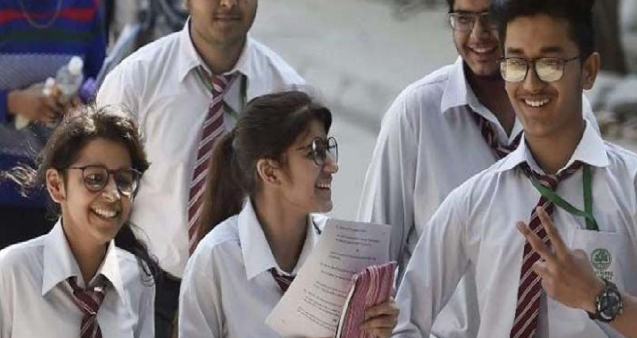 Fear of English: ইংরেজি বলা–লেখার আতঙ্ক কাটাতে বড় পদক্ষেপ! বাংলা মাধ্যম পড়ুয়াদের জন্য বিশেষ কর্মশালা শুরু করছে উচ্চ মাধ্যমিক শিক্ষা সংসদ
