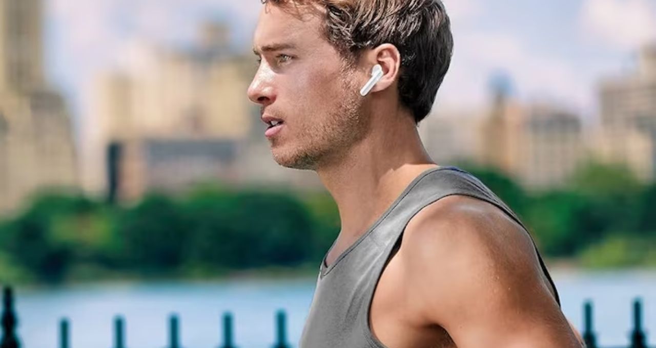 Earphone Buying Guide: দামি ওয়্যারলেস না কি সস্তা তারযুক্ত ইয়ারফোন? কোনটায় সাউন্ড কোয়ালিটি ভাল—জেনে নিন আগে

