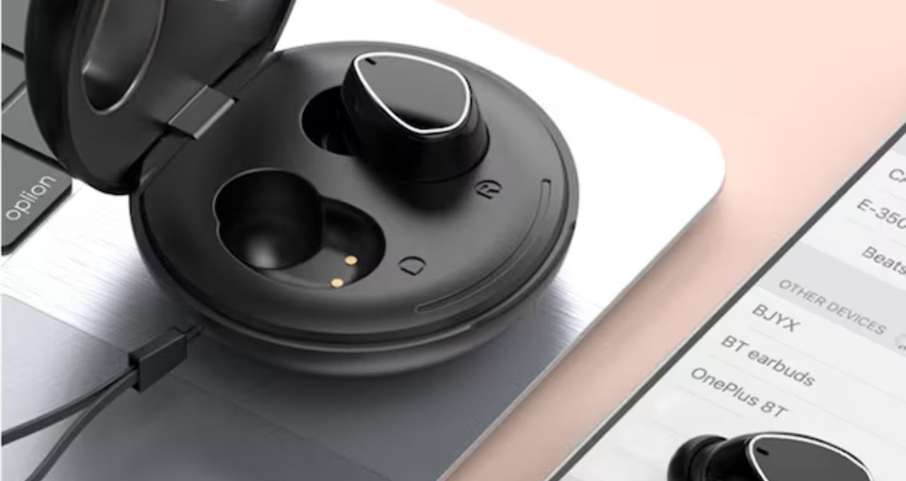 Earphone Buying Guide: দামি ওয়্যারলেস না কি সস্তা তারযুক্ত ইয়ারফোন? কোনটায় সাউন্ড কোয়ালিটি ভাল—জেনে নিন আগে
